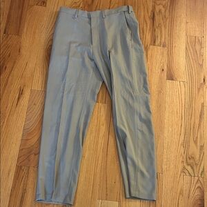 Pleated khaki pants, great condition never worn, mens 34x32 size